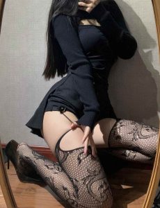 蕾丝黑丝白丝吊带集合美图-爱尚云